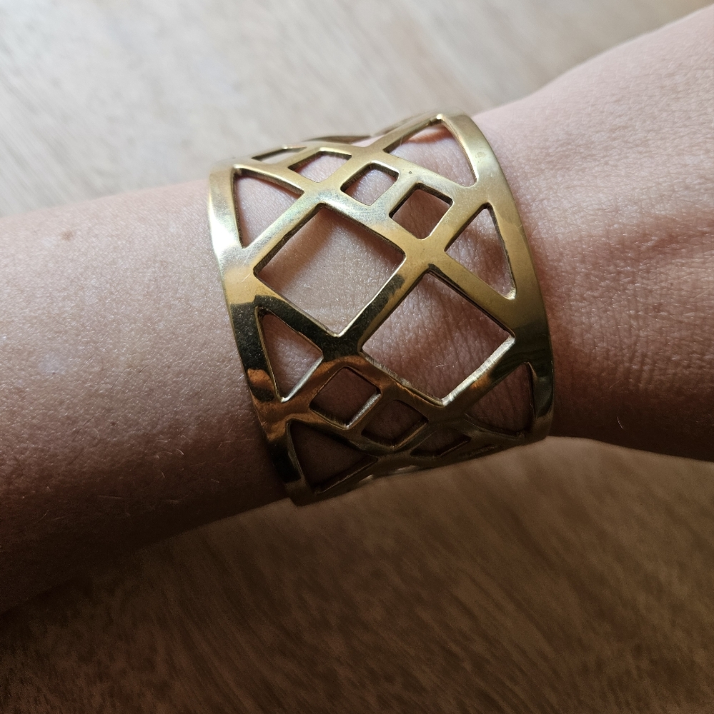 Bisjoux Gold Geometric Openwork Brass Cuff - Picture 4 of 7